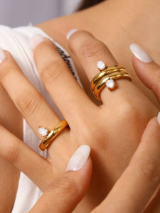 Elegant Charm Simple Fashion Personality Stainless Steel 18K Gold Plated Round Teardrop Solitaire Ring For Women