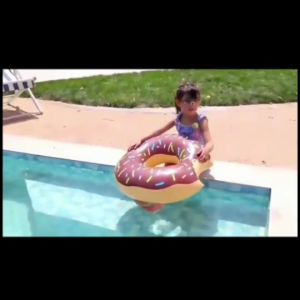 ห่วงยางABCD ห่วงยางลายโดนัท ห่วงยางเด็ก เนื้อหนา ทนทาน ใช้งานได้นาน เด็กๆชอบ ผู้ใหญ่ก็ชอบ