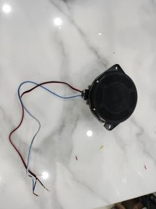 1 CHIẾC LOA TRUNG TÂM XE HƠI BẢN THIẾU CÓ LỖ CHỜ SẴN KÈM GIẮC CẮM ZIN XỊN SÒ ĐỦ ĐỂ ANH EM THI CÔNG 1 CÁCH THOẢI MÁI NHẤT Ạ~ VỊ TRÍ CỘT D CÓ LỖ CHỜ SẴN 👌