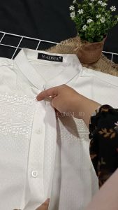 Baju Koko POLIKATUN Dewasa Terbaru 2025 Bordir Lengan Pendek Ukuran S M L XL XXL 3XL 4XL - Putih Tulang