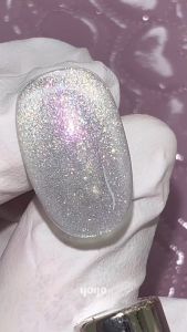 "Holy Moly Yogo gel": Sơn Gel nhũ Mắt Mèo Holy Moly Pink - Sơn Gel Cao Cấp Hàn Quốc Yogo: Vẻ Đẹp Lấp Lánh Từ Vũ Trụ Nhỏ Bé được tạo trên tay bạn ( Tặng nam châm)