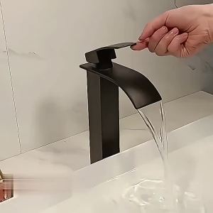 Waterfall Cold and Hot Water Faucet for Basin
