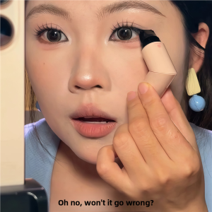 Waterproof Smudge-Proof One-Piece Eyeliner Stamp Tool Lazy Persons Eye Tail Aid Device Sushi DIY Kitchen Utensils