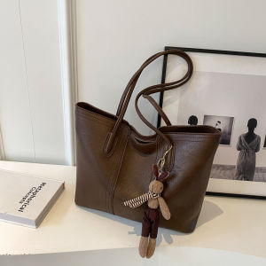 Fashionable Retro Large Capacity Womens Commuter Bag Single Shoulder Tote Bag Trendy Handbag Soft PU Leather Pure Color