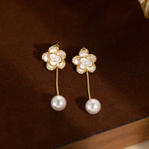 French Camellia Pearl Earrings Women Tassel Ear Cuff No Piercing Ear Jewelry 2025 New Hot High-End Feelings Ear Studs