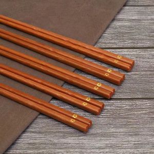 Red Teak Wooden Chopsticks Set Creative Sakura Design Chinese Style Home Use Dining Utensils Gift Idea Family Dinnerware Set