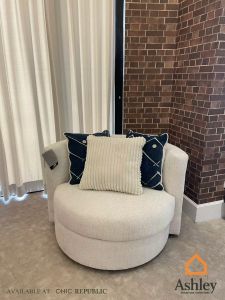 Ashley โซฟาหมุนได้ 1 ที่นั่ง รุ่น PADOVA 1 Seater Swivel Sofa