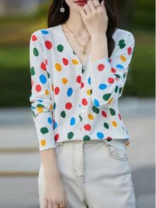 เสื้อสเวตเตอร์ถักคอวีลายจุดสีสันสดใส เสื้อคลุมกันหนาวทรงหลวมสไตล์ฝรั่งเศส ทรงเข้ารูป แขนยาว ปกติ ฤดูใบไม้ร่วง 2024