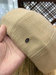 Autumn 2025 New Style Womens Woolen Beret Hat Face Slimming Casual Artist Cap Retro British Style Newsboy Cap Fashionable Accessories