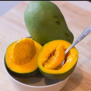 mangga alpukat fresh 1 kg mangga alpukat 1 kg fresh buah mangga alpukat 1 kg