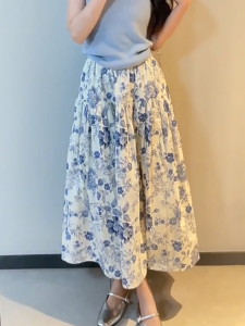 MANMI | Chân Váy Xòe Hoa Văn Elegance