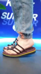 Sendal Pria Dewasa Terbaru 2025 & Sandal Cowok Keren 2025