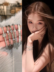 Elegant Silver Bracelet Simple Stylish Womens Fashion Accessory Unique Design High-End Feel Fresh Outburst Pica Lela