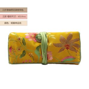 Handmade Embroidered Jewelry Roll Bag Portable Storage Case for Travel Foldable Multi-layer Divided Classic Style Jewelry Case