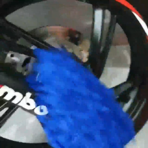 Găng Tay San Hô Microfiber Rửa Xe Siêu Mịn Tiện Dụng (màu sắc ngẫu nhiên)