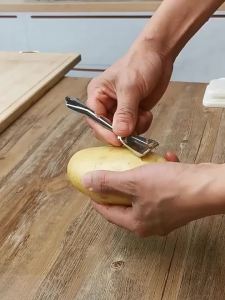 Dụng Cụ Bào Khoai Tây Đa Năng - Lưỡi Dao Thép Không Gỉ An Toàn Dùng Được Cho Dưa Chuột Củ Cải Không Gây Hại Cho Tay Bộ Bào Hoàn Chỉnh
