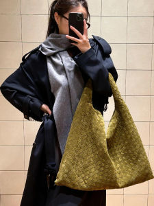 Early Autumn 2025 New Design Suede Green Moss Woven Bag Large Capacity Commuter Single Shoulder Armpit Bag Korean Style Ladies Purse