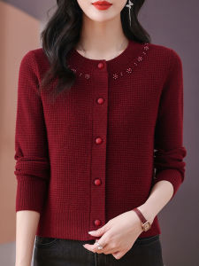 เสื้อคาร์ดิแกนถักคอตั้งสั้นผู้หญิง 2025 ฤดูใบไม้ร่วง/ฤดูหนาว แฟชั่นเกาหลี แขนยาว ปกติ อบอุ่น ปกติ ปกติ