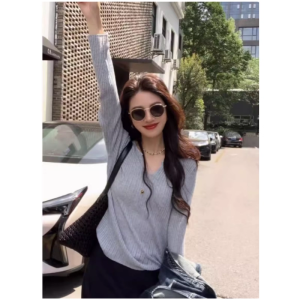 PEIXI | White Texture V-Neck Slim Fit Knitted Sweater for Petite Ladies