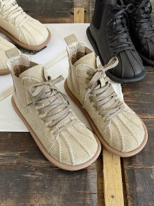 รองเท้าบูทมาร์ตินสั้นสไตล์วินเทจหรูหรา ฤดูใบไม้ร่วง 2023 รองเท้าบูทส้นเตี้ยแบบลำลองสำหรับผู้หญิง ฤดูใบไม้ผลิและฤดูใบไม้ร่วง รองเท้าบูทสไตล์มินิมอลแบบลำลอง