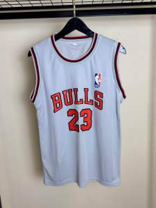 swingman jersey bulls #23 putih white red 23 / baju Jersey / kaos basket / kaos olahraga lekbong/ baju singlet
