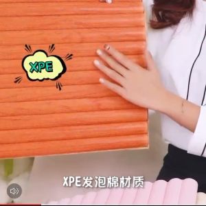 Wallpaper Dinding Foam 3D Motif Kayu Silinder / Stiker Dinding Plafon Dekorasi Kamar 70x70CM