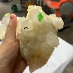 chùm thạch anh pha lê trắng tự nhiên nguyên sinh đá Việt P6