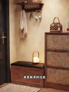 DONGMU | Entrance Shoe Cabinet with Changing Bench Soft Cushion Stool