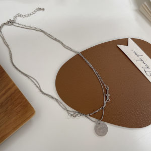 New Design Double Layer Circle Pendant Necklace Womens Luxury Simple Letter Charm Lockbone Chain Cross Best Friend Necklace