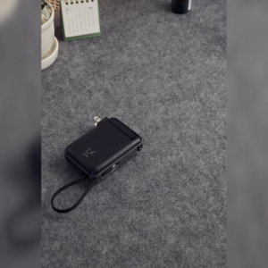 (CCC & มอก.) UKIKI Powerbank All In One 10000mAh ชาร์จเร็ว PD20W สายชาร์จในตัว Type-C/Lightning ขาปลั๊ก หน้าจอ LCD รุ่น KP10AC-01