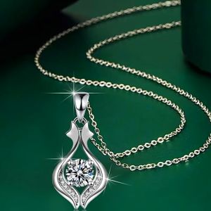 vòng cổ Giọt nước Mặt dây chuyền Moissanite Trái tim và mũi tên siêu nhỏ Vòng cổ xương đòn đám