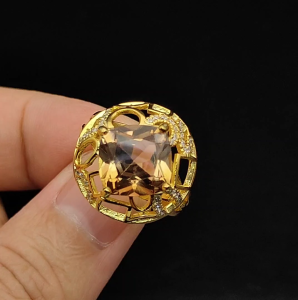 แหวนพลอยแชมเปญโทปาส (Champagne Topaz) ตัวเรือนเงินแท้ 92.5 % ชุบทอง ไซส์ 53 / 6.5  US. พลอยแท้จากประเทศบราซิล