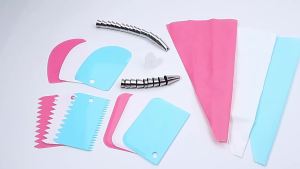 Silicone Piping Bags and Tips Set Cake DIY Decorating Kit with Stainless Steel Nozzle Reusable Silicone Pastry Baking Tool