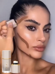 Sculpting Contouring Stick (with built-in brush): Matte waterproof and sweat-proof. Suitable for nose and cheeks.