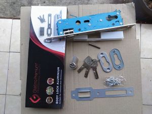 Body Pelor Pintu Almunium Glatino / Body Roller Pintu Almunium / Kunci Pelor Pintu Almunium Glatino