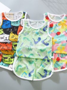 ชุดกีฬาลำลองสำหรับเด็กผู้ชายและเด็กผู้หญิงในฤดูร้อน ชุดเสื้อกั๊กแขนสั้น กางเกงขาสั้นลายการ์ตูน ชุดสองชิ้นสไตล์เกาหลี