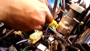 Voltmeter Volt Meter Digital Motor Slim WATERPROFF Model Rizoma Digital Aksesoris Variasi Sparepart Motor