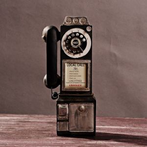 Creativity Vintage Telephone Model Figurine Home Decoration Wall Hanging Ornaments Retro Furniture Phone Miniature Crafts