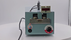 HEJI Chicken And Duck Automatic Beak Removal Machine Automatic Chicken Beak Cutting Machine