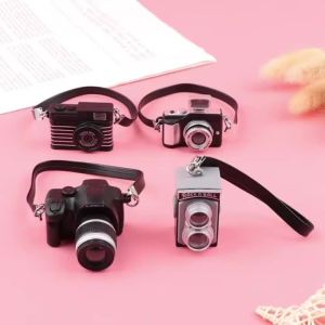 Phụ Kiện Máy Ảnh DSLR Kỹ Thuật Số Thu Nhỏ Cho Nhà Búp Bê Tỷ Lệ 1:12 1:6 1:8 Móc Khóa Kim Loại Thiết Kế Vịt Buồn Labubu Quà Tặng Thời Trang