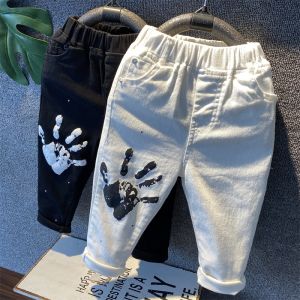 ฤดูใบไม้ผลิ เด็กสไตล์ใหม่ กางเกงยีนส์ กางเกง สําหรับเด็กผู้ชาย สีดำ และ สีขาว ลำลอง แบบบาง เอวยืดหยุ่น เด็ก กางเกงขายาว เหมาะสําหรับเด็กอายุ 2-8 ปี