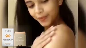 EELHOE | EELHOE Sun Protection Stick Effective Sun Block Prevent Dry Skin Refreshing Brightening Skin Tone Deep Hydrating Sunscreen Stick