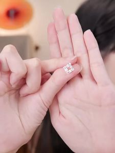 DODO.GOGO | Bông Tai Hình Vuông Zircon Cho Phụ Nữ Sang Trọng Và Tinh Tế