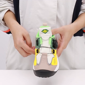 Santic Kids Cycling Shoes Boys Girls Breathable Antiskid Rotating Buckle Sports Balance Bike Sneakers