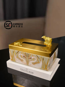 กล่องทิชชู่ทองเหลืองสไตล์ยุโรปกล่องทิชชู่แบบดึงใช้ในบ้านหรูหราเบาๆกล่องทิชชู่สําหรับห้องนั่งเล่นของวางโชว์โต๊ะน้ําชาสุดหรู