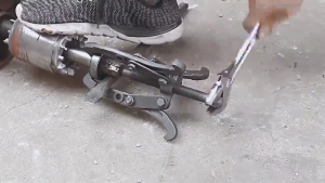 Treker 3 Kaki 3/4/6/8/10 Inch - Gear Puller 3 Jaw Tracker - TREKER - TRAKER - ALAT MELEPAS BEARINGalat pencabut bearin