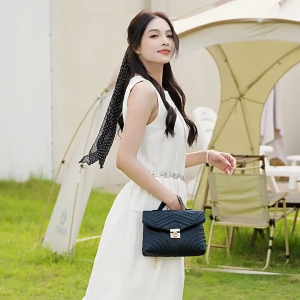 1860 ( READY STOCK ) PU SLING BAG EU FASHION HOUSE