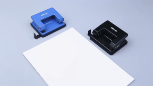 ที่เจาะกระดาษ เครื่องเจาะกระดาษ ตุ๊ดตู่เจาะรู Kw-triO No.9818 (2รู)เจาะกระดาษได้ 40 แผ่น/ครั้ง ขนาดรูเจาะ 6 mm ประหยัดแรง HOME&OFFICE