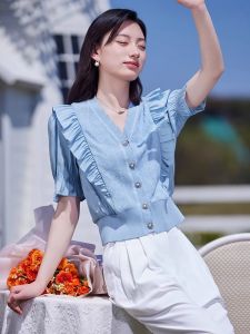 WANGGONGZHU | เสื้อเชิ้ตผ้าชีฟองคอวีแขนพองสไตล์ฝรั่งเศสสำหรับผู้หญิงในฤดูร้อนปี 2025 ดีไซน์ใหม่ แขนพอง ดีไซน์เก๋ไก๋ โปร่งแสง เสื้อผ้าทำงาน