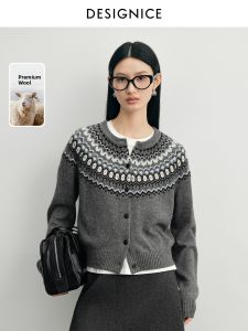 DESIGNICE | Nordic Retro Round Neck Knitwear
